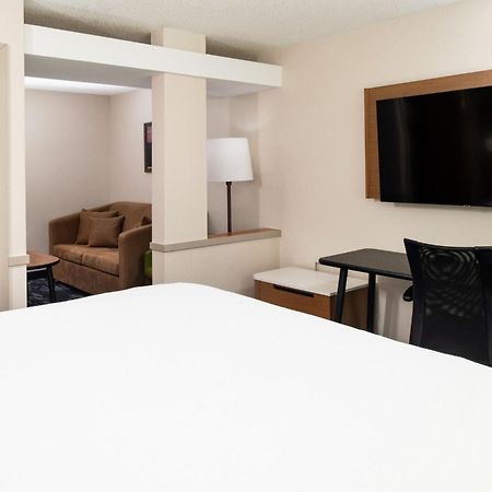 Fairfield Inn & Suites Greensboro Wendover Eksteriør bilde