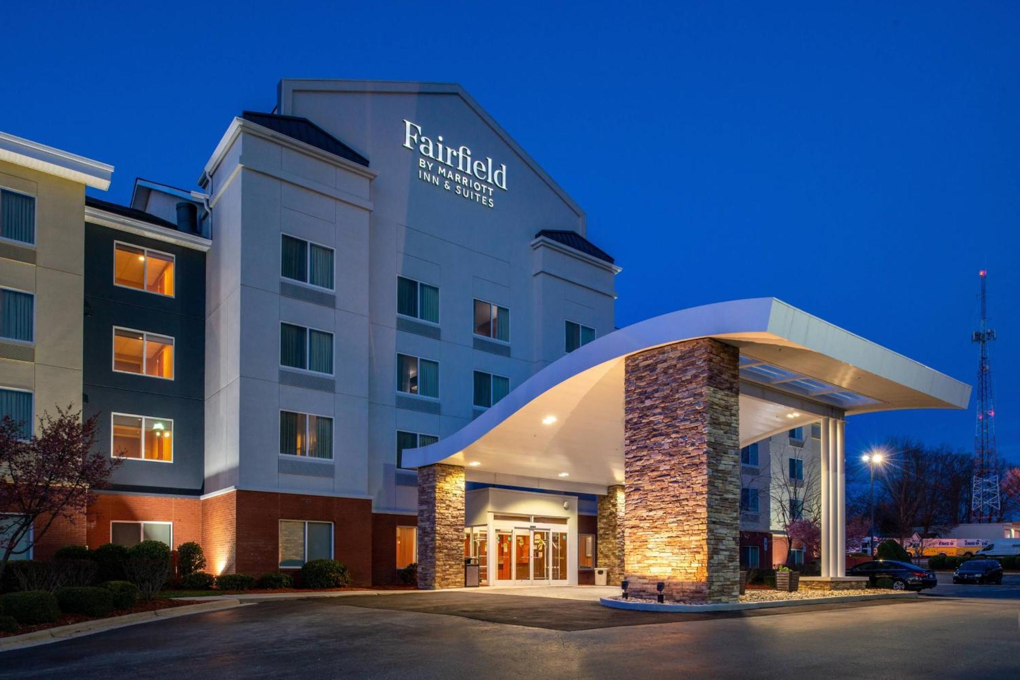Fairfield Inn & Suites Greensboro Wendover Eksteriør bilde