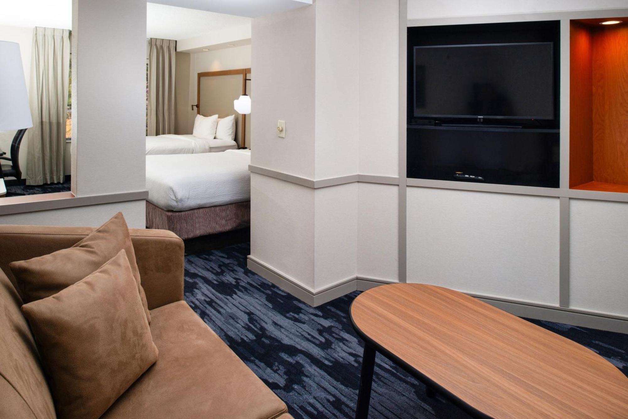 Fairfield Inn & Suites Greensboro Wendover Eksteriør bilde