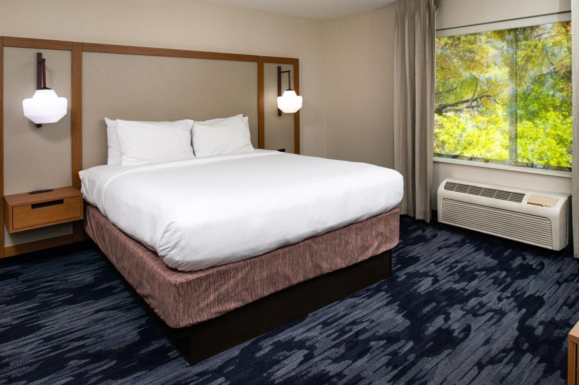 Fairfield Inn & Suites Greensboro Wendover Eksteriør bilde