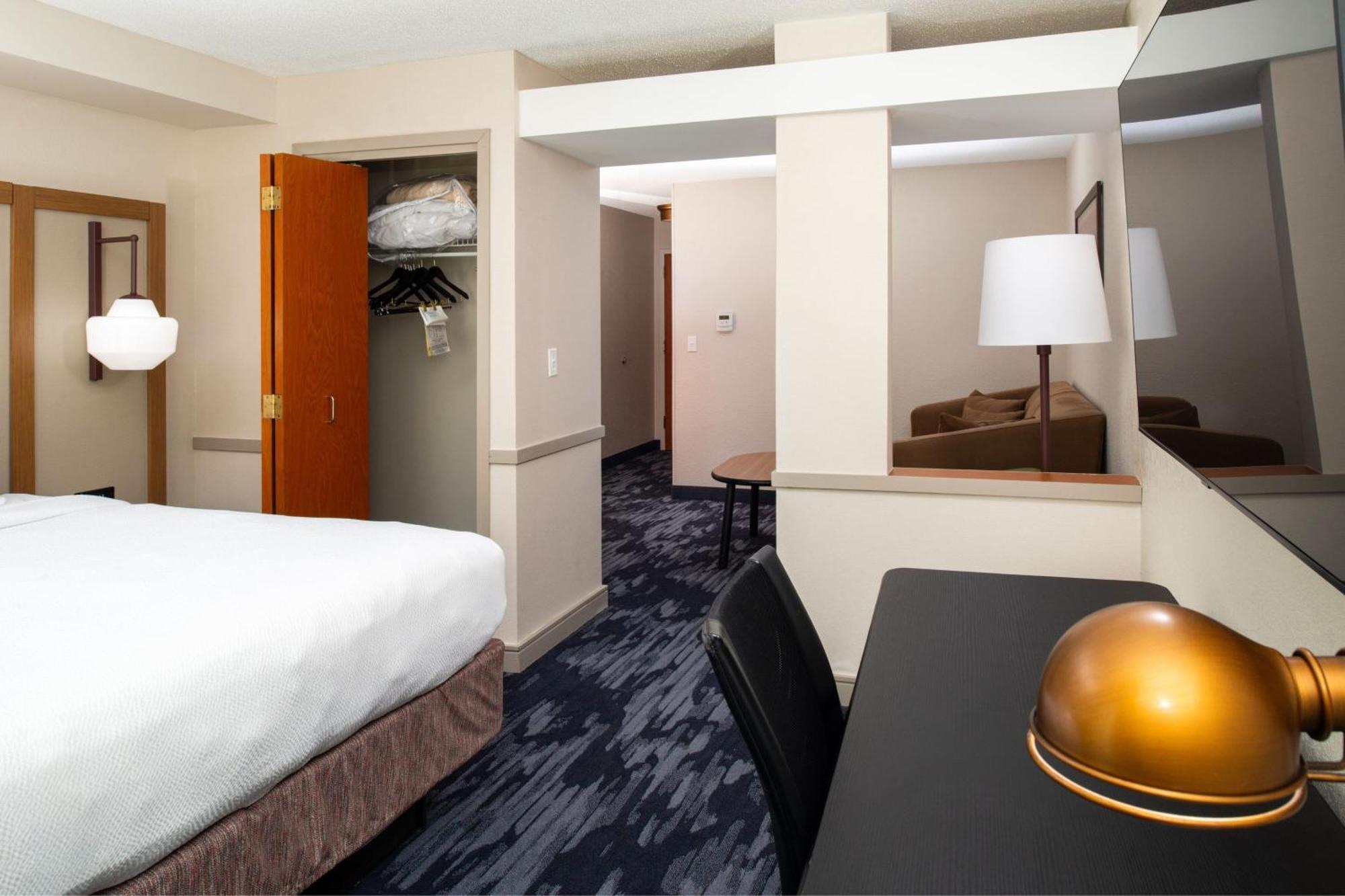 Fairfield Inn & Suites Greensboro Wendover Eksteriør bilde