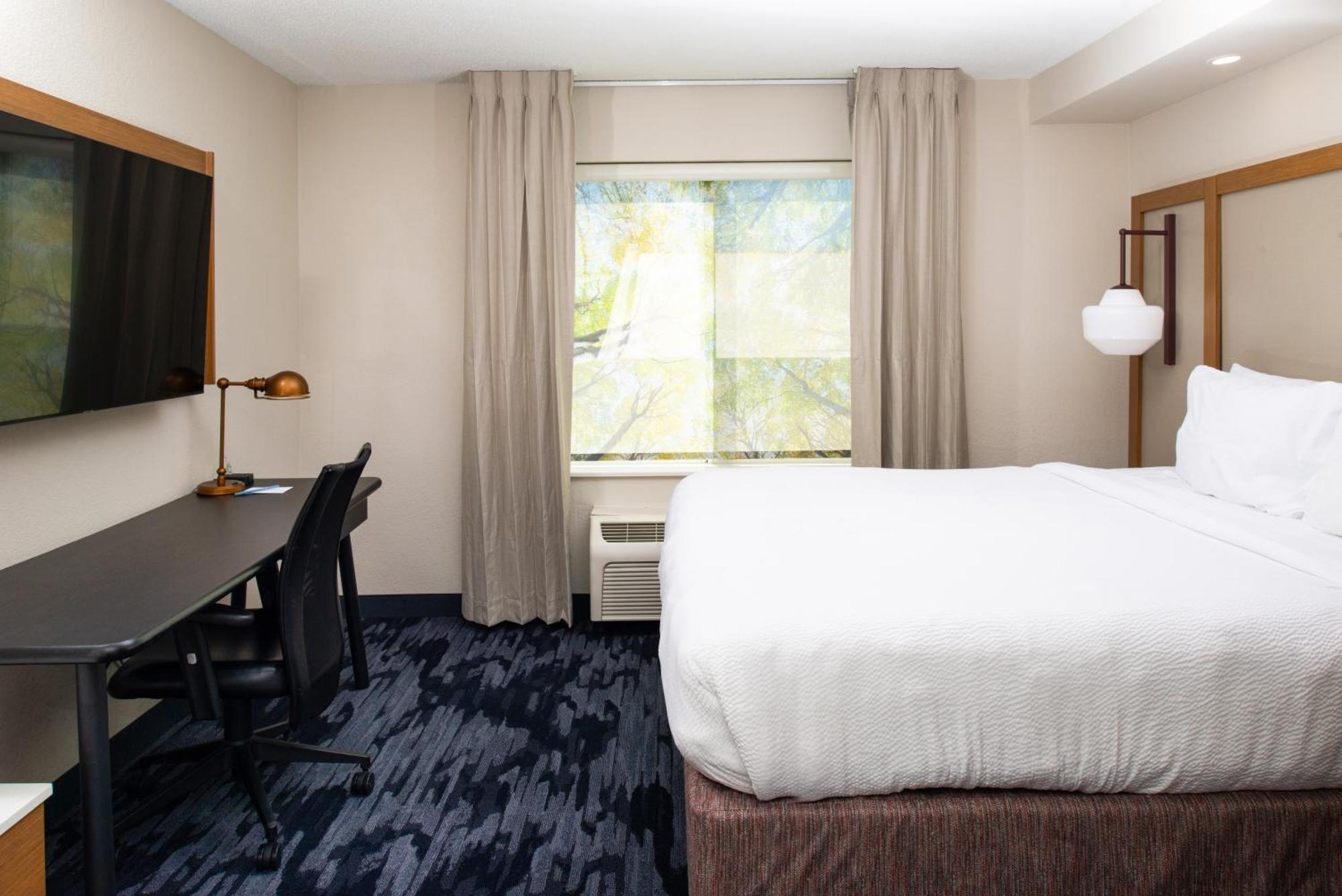 Fairfield Inn & Suites Greensboro Wendover Eksteriør bilde