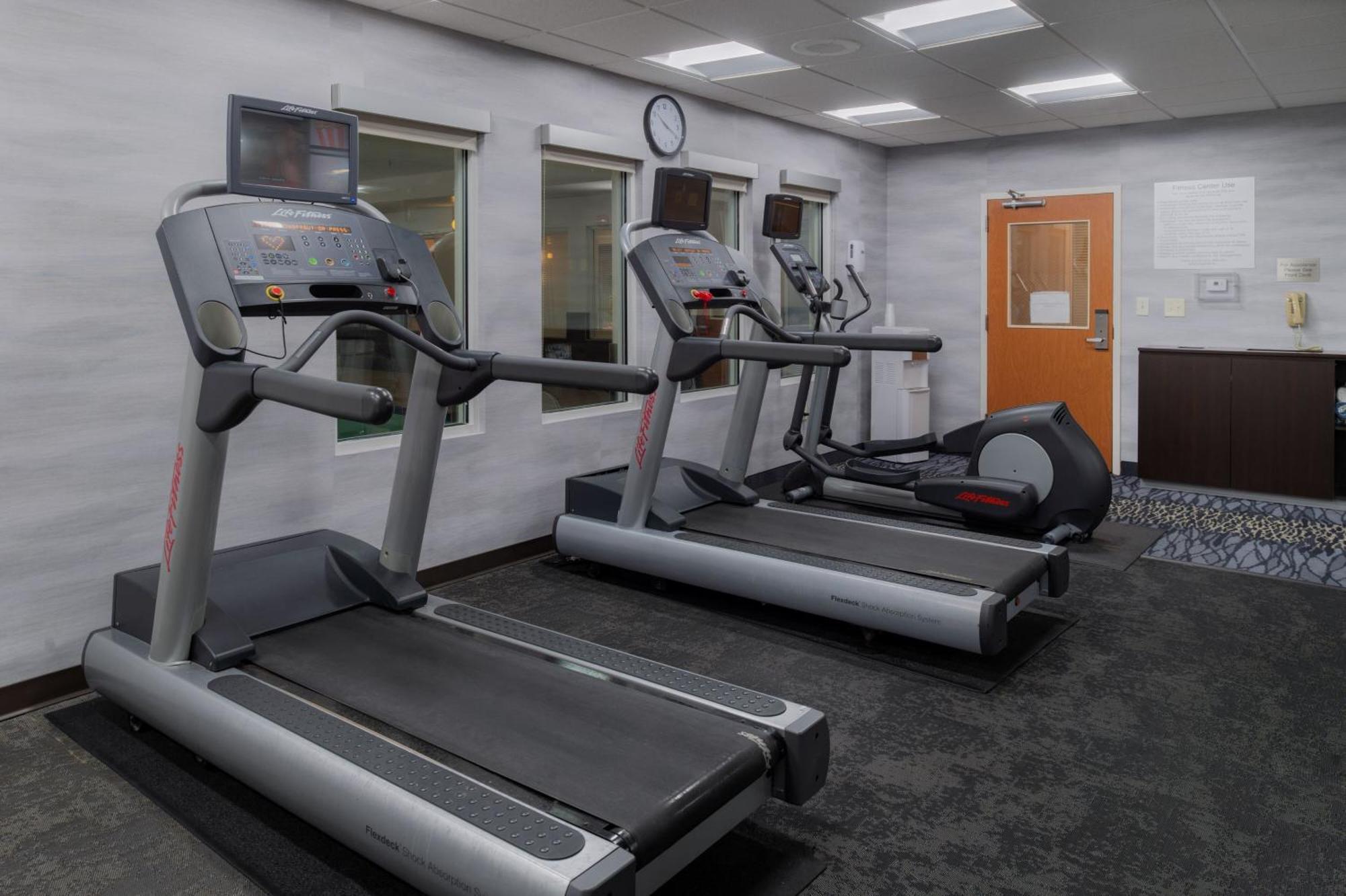 Fairfield Inn & Suites Greensboro Wendover Eksteriør bilde