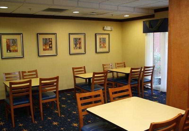 Fairfield Inn & Suites Greensboro Wendover Eksteriør bilde