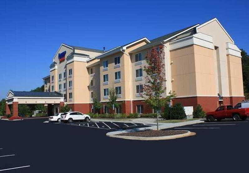 Fairfield Inn & Suites Greensboro Wendover Eksteriør bilde